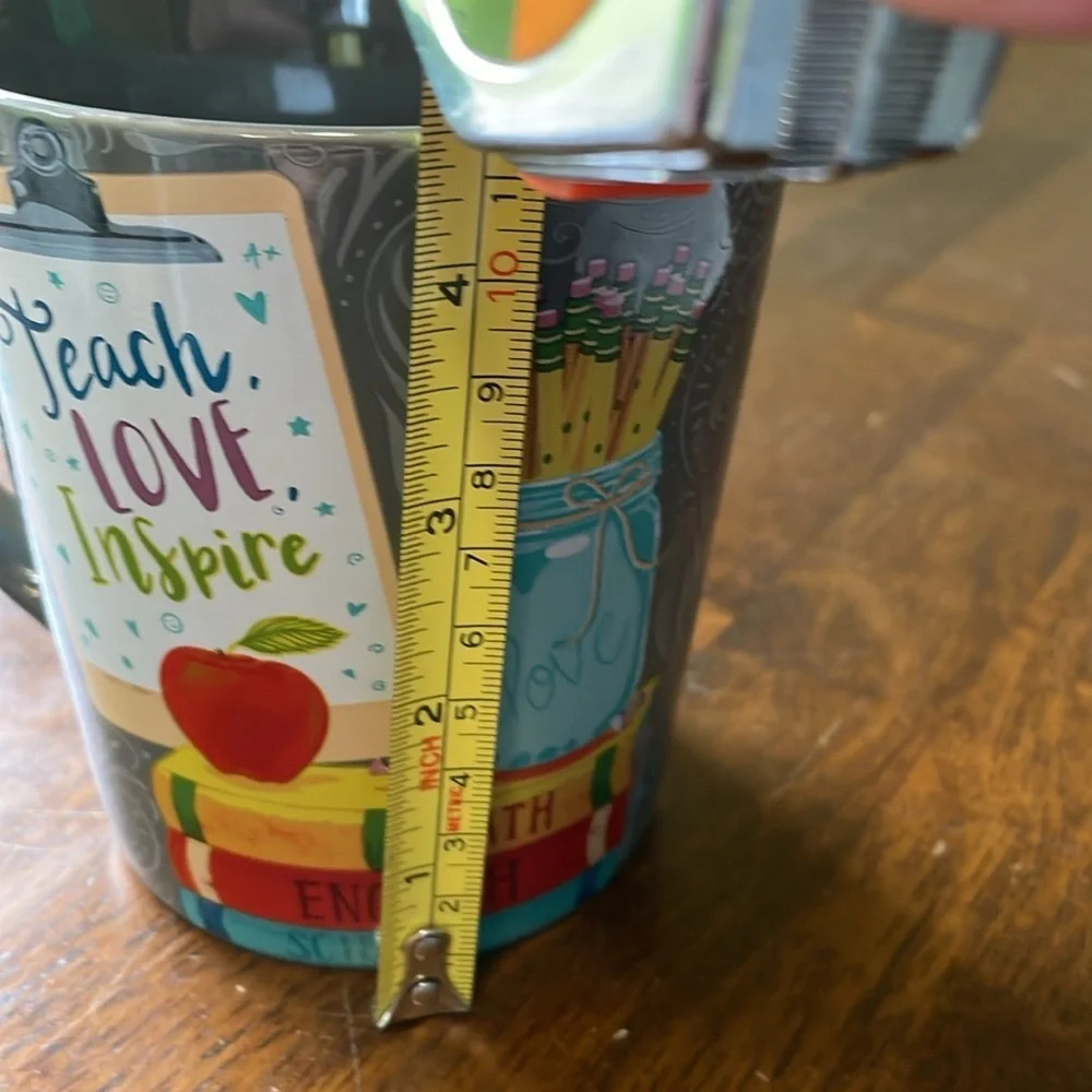 💰Teach Love Inspire mug - Picture 6 of 6